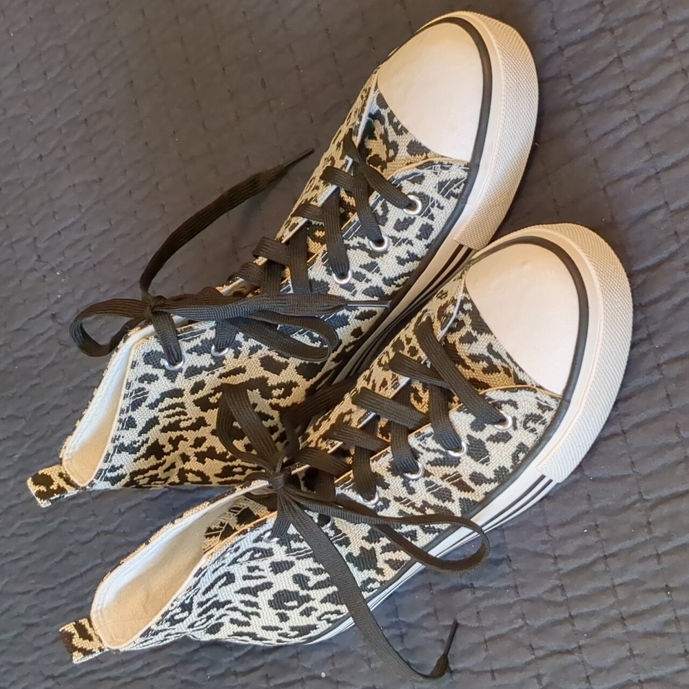 Outwoods Leopard High Top Sneakers Sz.10